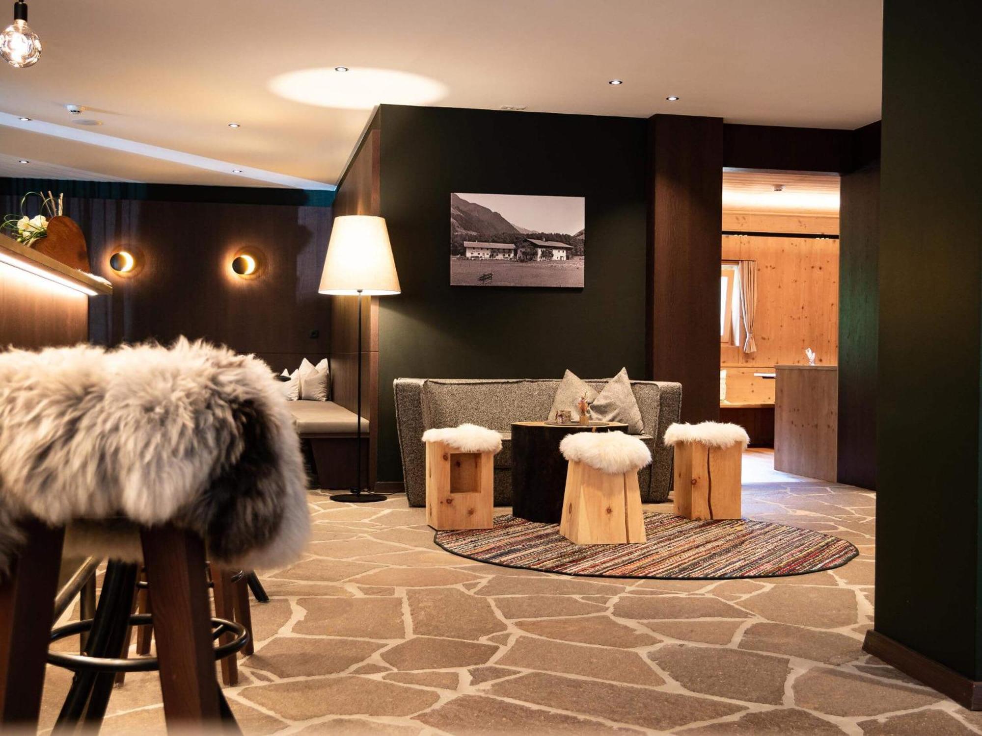 Alpine Life Hotel Anabel Cadipietra Eksteriør bilde